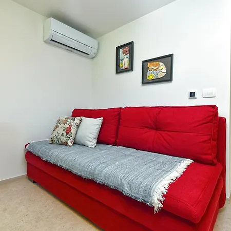 Apartmán Gradina 2388 *